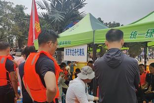 纳格尔斯曼赛后批评德国队：场外球队很团结，到了场上却不一样